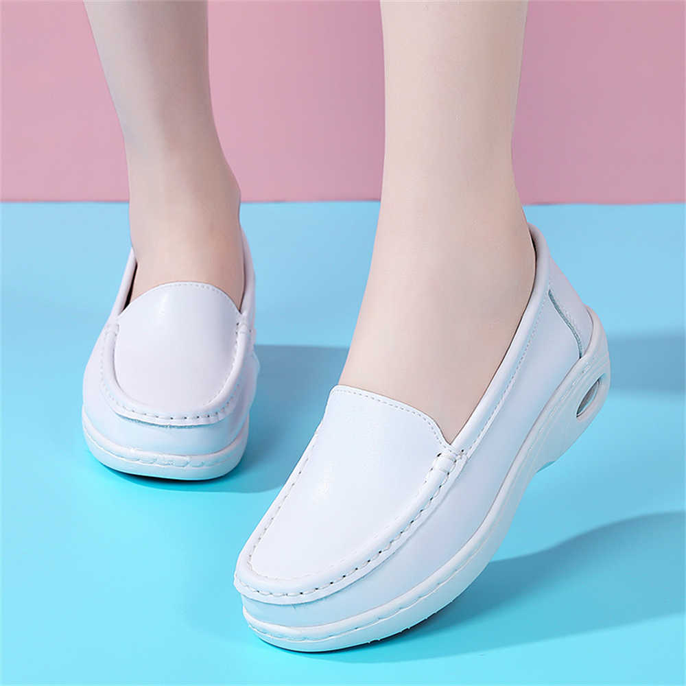 Chunky White Sole Heel Shoes O - đánh giá và giá Sewing Industry