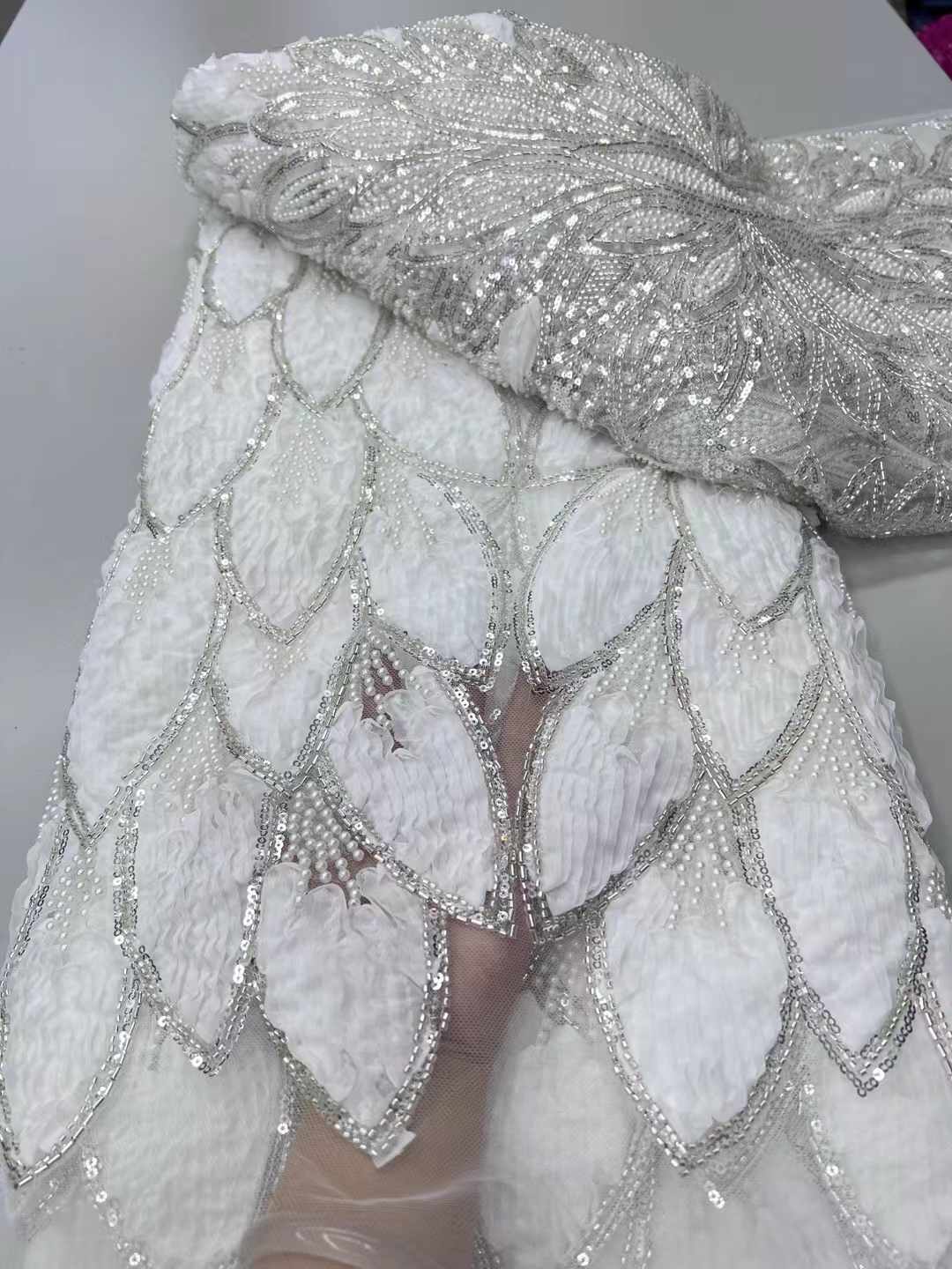 Beaded 3D Lace Fabric Red Lace - đánh giá và giá Sewing Net